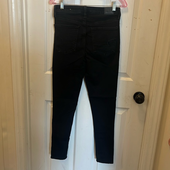 AE Women’s 360 Next Level Stretch Super Hi-Rise Jeggings - Black - 6 Regular - Picture 4 of 8